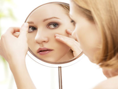 什么原因導致了皮膚毛孔粗大?