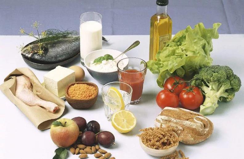 和皮膚科醫(yī)生一起吃出健康好肌膚! 和皮膚科醫(yī)生一起吃出健康好肌膚!